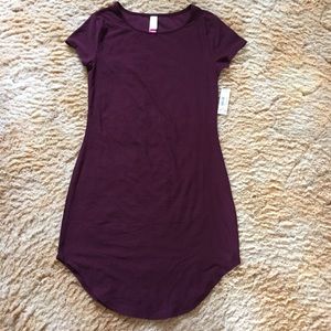 Burgundy tunic tee